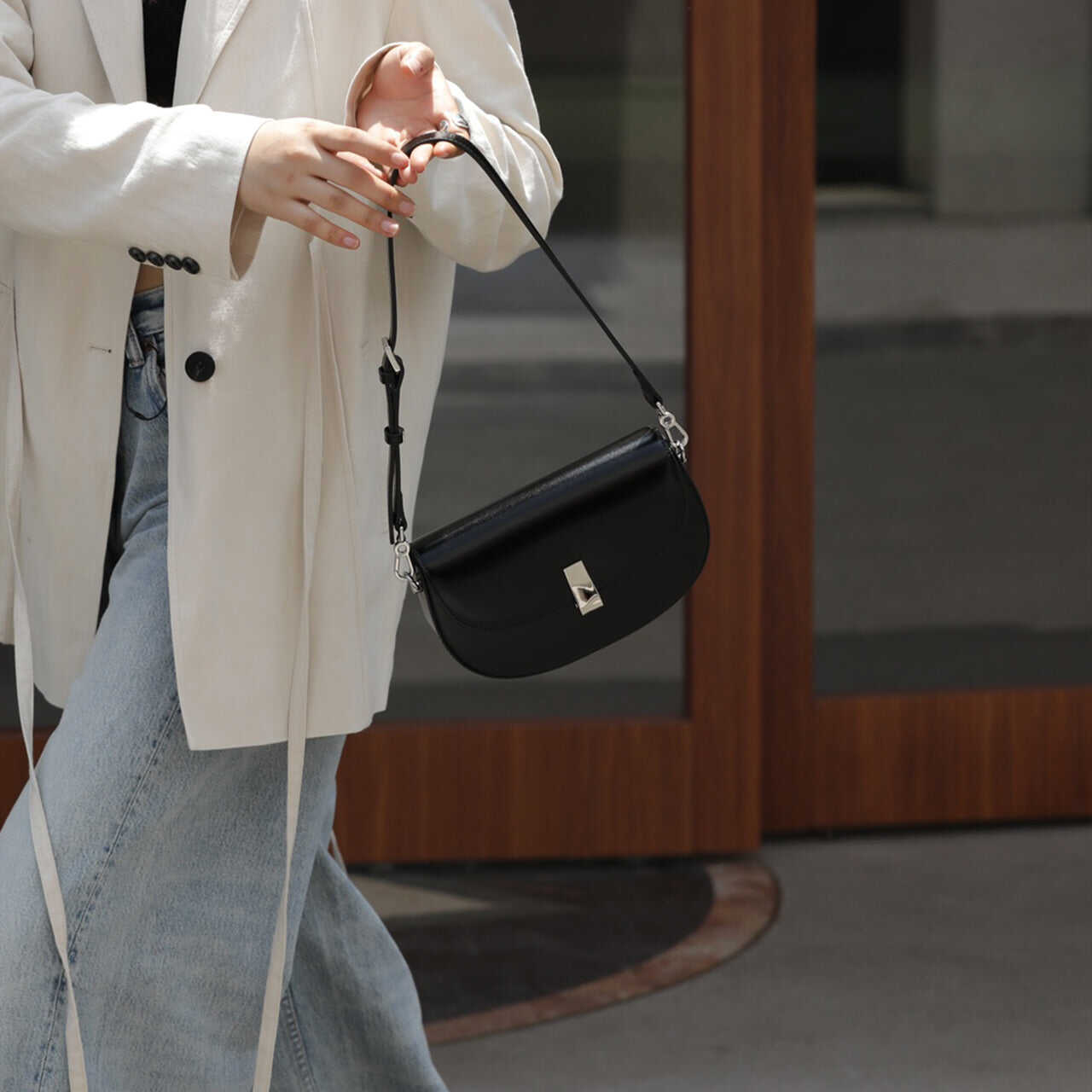 Luxury grade high quality cowhide saddle bag shoulder and crossbody
