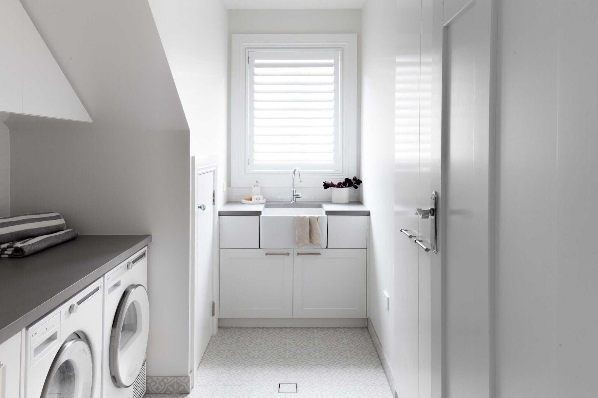 Turner Hastings Novi 50 x 46 Fine Fireclay Butler Sink